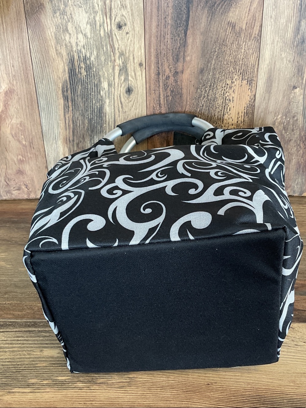 Serra Tall Swirl Tote in Black and Silver 170J - Picture 5 of 5